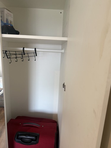 Freistehender kleiderschrank - freistehender,
