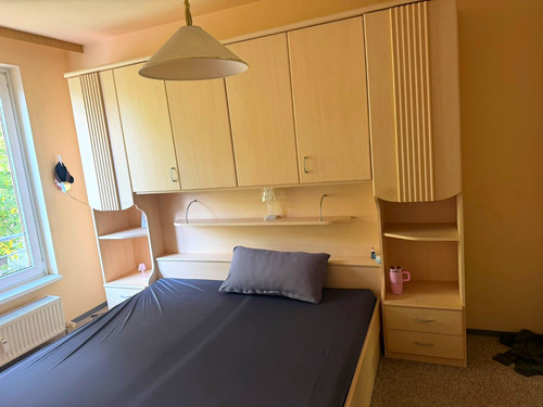 Kleiderschrank mit